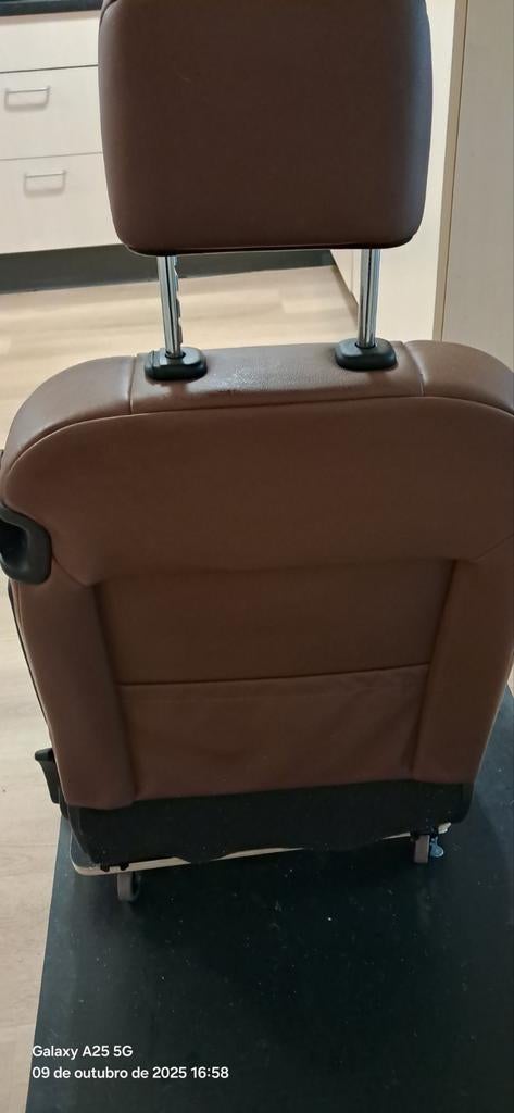 Voorstoel links Peugeot 307 CC 2006 bruin leer, Auto-onderdelen, Interieur en Bekleding, Ophalen of Verzenden