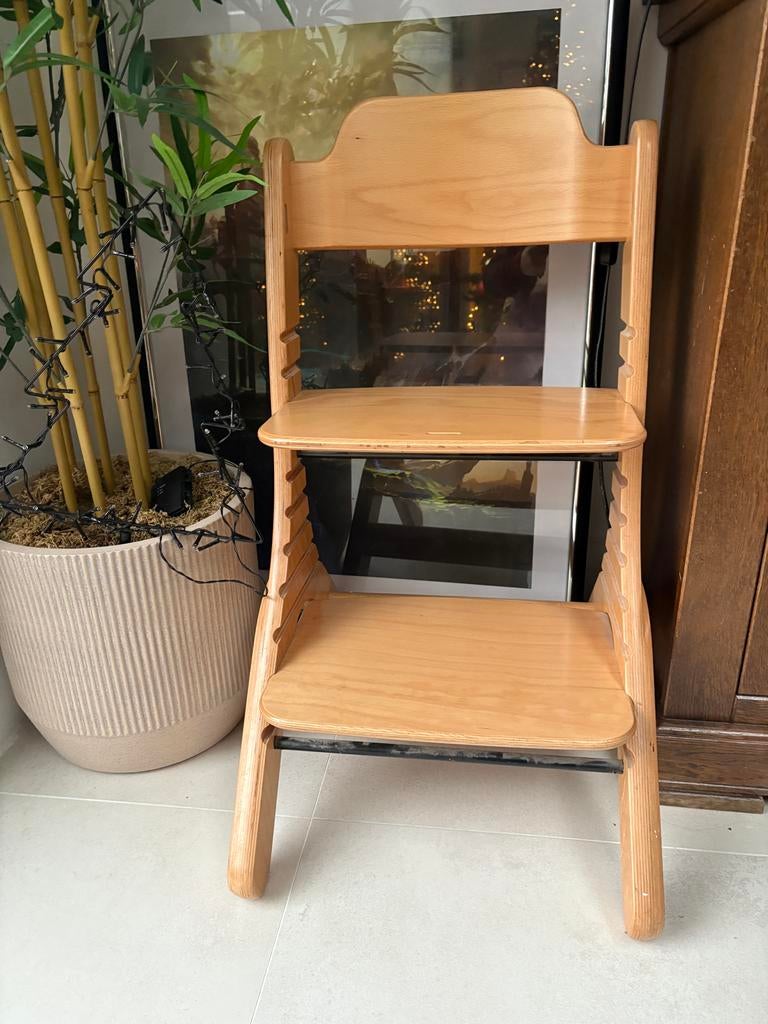 Dapper kinderstoel met beugel, Kinderen en Baby's, Kinderstoelen, Ophalen of Verzenden, Zo goed als nieuw, Meegroeistoel, Aanschuifbaar