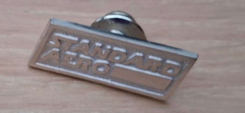Standard Aero Revers Pin, Verzamelen, Luchtvaart en Vliegtuigspotten, Zo goed als nieuw, Overige typen, Ophalen of Verzenden