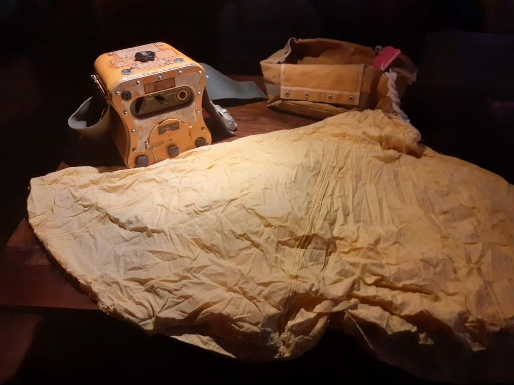 WW2 Us radio Gibson Bc 778 met tas en chute 1942, Verzamelen, Ophalen, Amerika, Overige typen