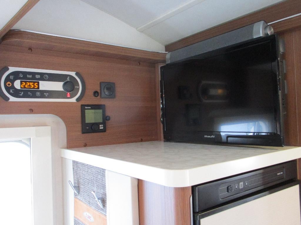 Caravans And Camping Lmc