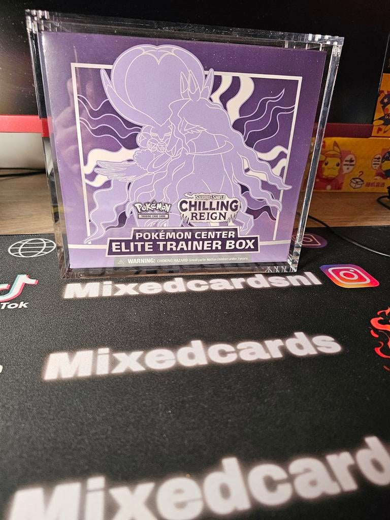 Pokémon Center Elite Trainer Box Chilling Reign, Hobby en Vrije tijd, Verzamelkaartspellen | Pokémon, Ophalen of Verzenden