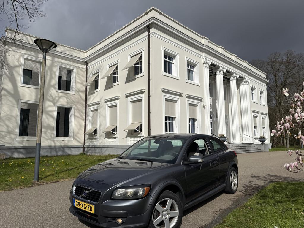 Volvo C30 1.6 RIJKLAAR (bj 2007), Auto's, Voorwielaandrijving, 1596 cc, 101 pk, Gebruikt