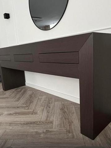 Bijzettafel/haltel/dressoir