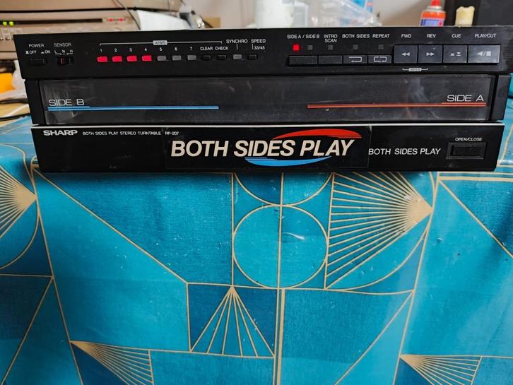 Sharp RP-207 dubbelzijdige platenspeler - inclusief voeding, Audio, Tv en Foto, Platenspelers, Gebruikt, Platenspeler, Overige merken