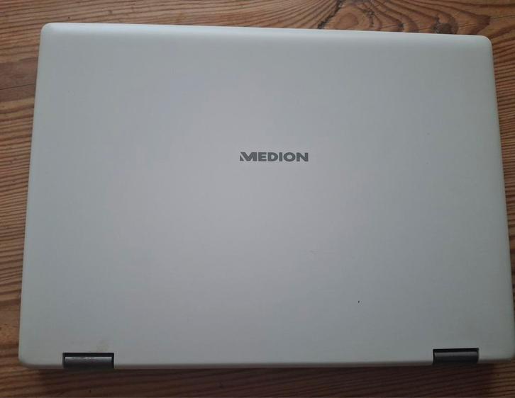 Medion 2-in-1 laptop en tablet, Computers en Software, Windows Laptops, Ophalen of Verzenden