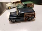 Morris Minor Traveller Lledo donkerblauw, Hobby en Vrije tijd, Modelauto's | 1:43, Ophalen of Verzenden, Gebruikt, Auto, Corgi