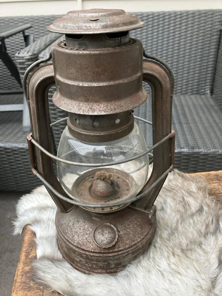 Royalux Petroleum Lamp - Industrieel Vintage, Antiek en Kunst, Antiek | Lampen, Ophalen of Verzenden