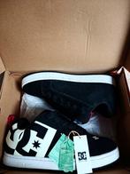 DC shoenen, Kleding | Heren, Schoenen, Ophalen of Verzenden, Zo goed als nieuw, Zwart