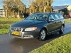 Volvo V70 1.6 D 2010 Grijs SUPERZUINIG ALLE OPTIES, Auto's, Voorwielaandrijving, Zwart, Leder en Stof, V70