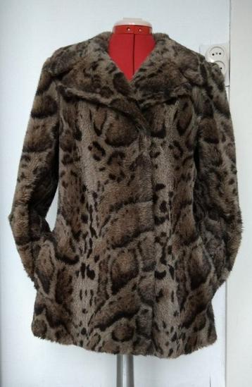 Vintage imitatie bontjas / trenchcoat, maat 42, valt als 38 beschikbaar voor biedingen