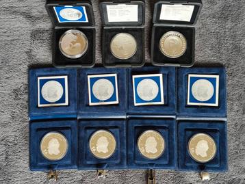 Serie van 7 top Proof zilveren 50 gulden munten Beatrix beschikbaar voor biedingen
