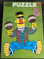 Sesamstraat vloerpuzzel Bert met sambaballen ( 16 grote st.), Ophalen of Verzenden, 10 tot 50 stukjes, Zo goed als nieuw, 2 tot 4 jaar