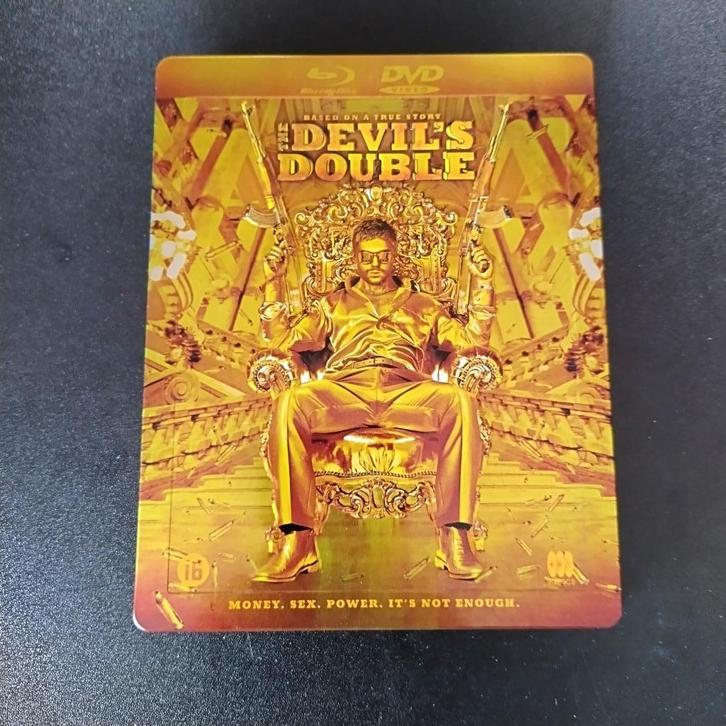 B4-1) The Devil's Double - steelcase, Cd's en Dvd's, Blu-ray, Zo goed als nieuw, Ophalen of Verzenden