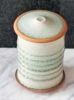 Bijzondere celadon dekselvaas, Antiek en Kunst, Antiek | Keramiek en Aardewerk, Ophalen of Verzenden