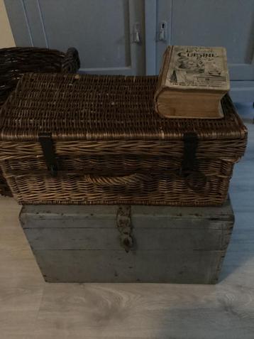 Brocante franse bakkersmand beschikbaar voor biedingen