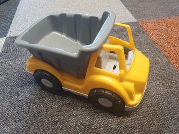 Vrachtwagen met beweegbare laadbak beschikbaar voor biedingen