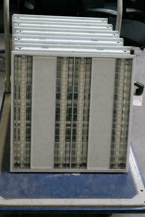 TL Armaturen Philips HF 60x60cm €20,-, Doe-het-zelf en Verbouw, Bouwverlichting, Gebruikt, Lamp met armatuur, 50 tot 200 watt