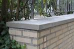 Muurafdekker afdekrand beton paalmutsen 2-zijdig, vlak, 1-zi, Doe-het-zelf en Verbouw, Metselstenen, Mispel 40, Nieuw, Ophalen of Verzenden