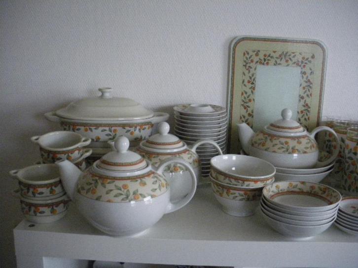 Koffietijd servies, Huis en Inrichting, Keuken | Servies, Zo goed als nieuw, Bord(en), Overige stijlen, Porselein, Ophalen of Verzenden
