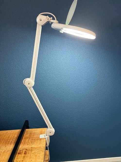 Loeplamp / werklamp met klem voor tafel of buro, Hobby en Vrije tijd, Vergrootglazen, Loepen en Loeplampen, Zo goed als nieuw