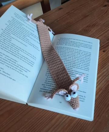 Gehaakte boekenlegger muis beschikbaar voor biedingen