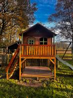 Houten Speelhuis met Glijbaan, Kinderen en Baby's, Speelgoed | Buiten | Speelhuisjes, Ophalen of Verzenden, Gebruikt, Hout