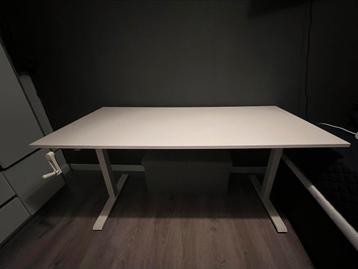 Verstelbaar bureau
