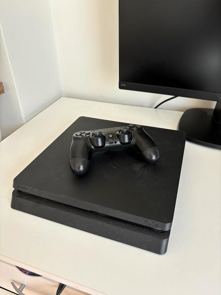 Playstation 4 met spellen, Spelcomputers en Games, Spelcomputers | Sony PlayStation 4, Zo goed als nieuw, Original, Met 1 controller