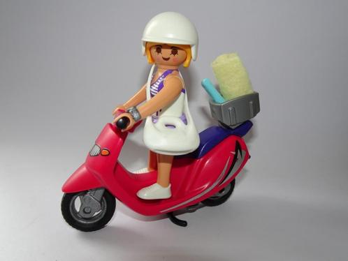 Playmobil zomers meisje met scooter (9084), Kinderen en Baby's, Speelgoed | Playmobil, Gebruikt, Complete set, Ophalen