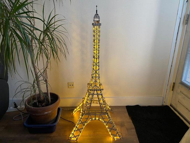 Eitech Eiffeltoren met LED-verlichting 1,25 meter hoog, Antiek en Kunst, Antiek | Speelgoed, Ophalen