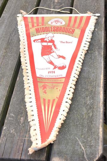 Vintage Voetbalvaantje Middlesbrough uit 1974 beschikbaar voor biedingen