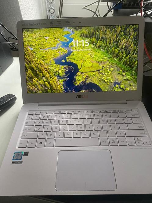 Asus Zenbook UX305 wit Windows11, Computers en Software, Windows Laptops, Gebruikt, SSD, Minder dan 2 Ghz, 4 GB, Qwerty, Ophalen