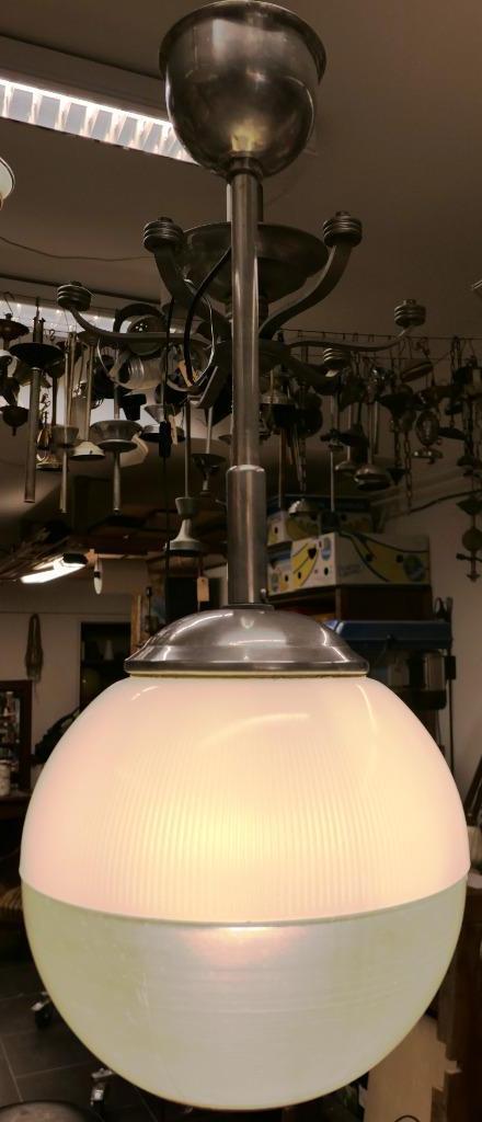 Holophane bollamp afkomstig uit Frankrijk ., Antiek en Kunst, Antiek | Lampen, Ophalen