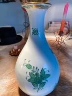 Herend Hongarije handgeschilderde vaas - 24,5 cm hoog, Antiek en Kunst, Antiek | Vazen, Ophalen of Verzenden