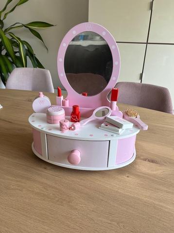 Makeup / kaptafeltje voor kinderen beschikbaar voor biedingen