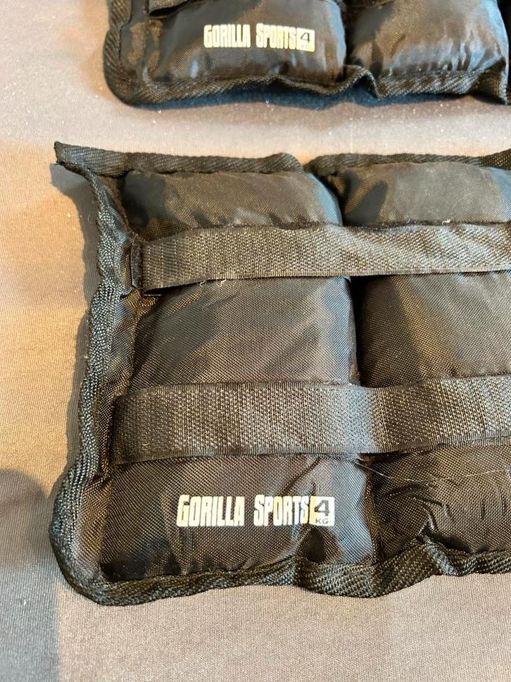 Gorilla Sports Enkelgewichten 4kg - Zo goed als nieuw!, Sport en Fitness, Fitnessmaterialen, Zo goed als nieuw, Halterschijven