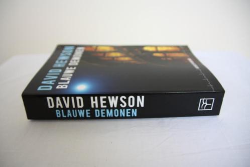 Blauwe demonen, Boeken, Thrillers, Gelezen, Amerika, Ophalen of Verzenden