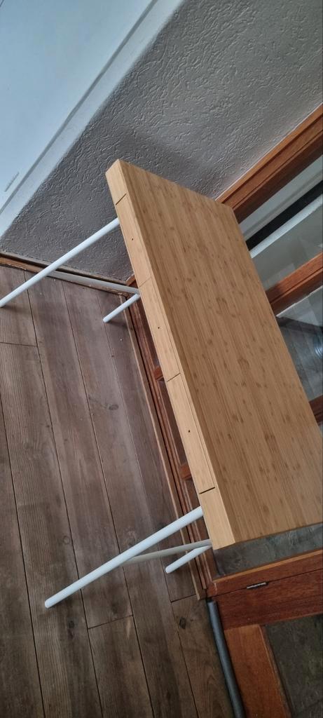 Lilassen Bureau - Perfect voor Thuiswerken, Huis en Inrichting, Bureaus, Zo goed als nieuw, Ophalen