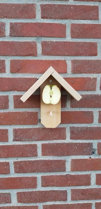 Voederhuisje / Birdfeeder – massief eikenhout 🐦🍏, Dieren en Toebehoren, Vogels | Overige Vogels