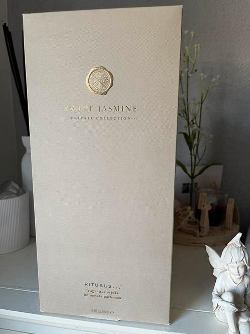 450 ml geurstokjes sweet jasmine nieuw rituals geurstokken, Sieraden, Tassen en Uiterlijk, Uiterlijk | Parfum, Nieuw, Ophalen