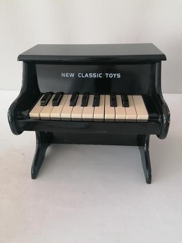 NEW CLASSIC TOYS kinder piano beschikbaar voor biedingen