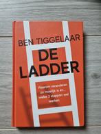 De Ladder - Ben Tiggelaar, Ophalen of Verzenden, Gelezen, Overige onderwerpen, Ben Tiggelaar