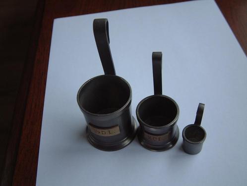 3 tinnen maatkannetjes 1/2 dl en 2 cl +1 mini RIO TIEL tin, Antiek en Kunst, Antiek | Tin, Ophalen of Verzenden