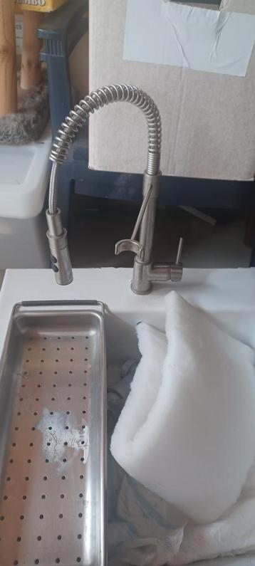 Kraan, keukenkraan. Warm en koud. Ikea. Rvs  beschikbaar voor biedingen
