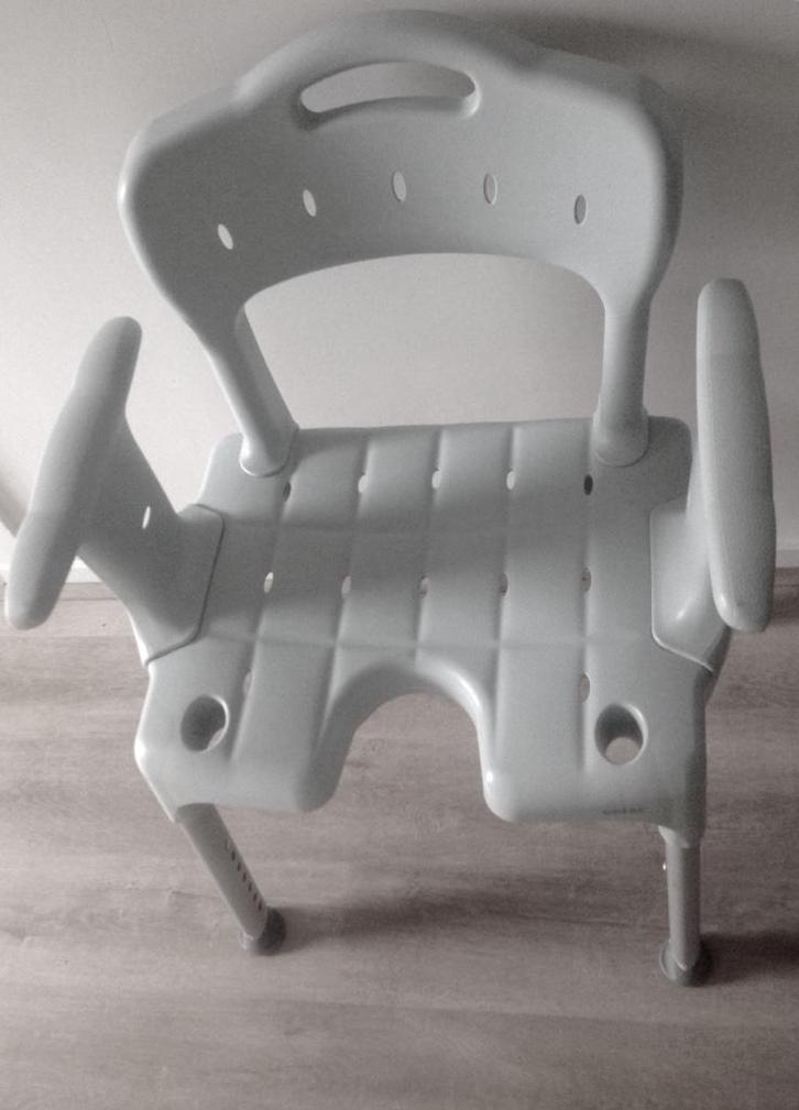 Comfortabele Douchestoel Etac Swift zgan, Huis en Inrichting, Badkamer | Badkamermeubels, Zo goed als nieuw, Overige typen, Minder dan 100 cm