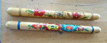 2 HOUTEN BREINAALDEN KOKERS €10,= beschikbaar voor biedingen