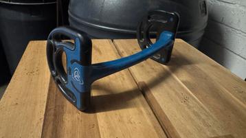 Acavallo bit sensitive beschikbaar voor biedingen