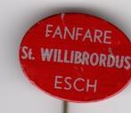 Speldje FANFARE SINT WILLIBRORDUS ESCH 2e (A3)  KIJK OOK EEN, Verzamelen, Speldjes, Pins en Buttons, Verzenden, Gebruikt, Overige onderwerpen