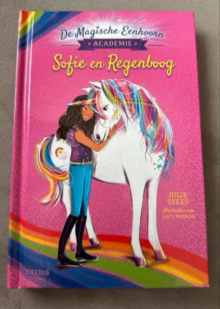 Sofie en Regenboog - Eenhoorn Academie, Boeken, Kinderboeken | Jeugd | onder 10 jaar, Zo goed als nieuw, Sprookjes, Ophalen of Verzenden